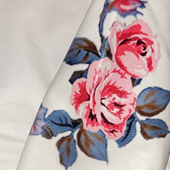 FOREVER 21 - White Faux Leather Studded Jacket With Flowers - NWOT - Picture 2 of 4